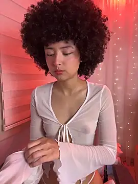 Snapshot of Alice_winter_ chatting on December 2025 06:14:02 PM Alice winter online show from December 2025 06:14:02 PM