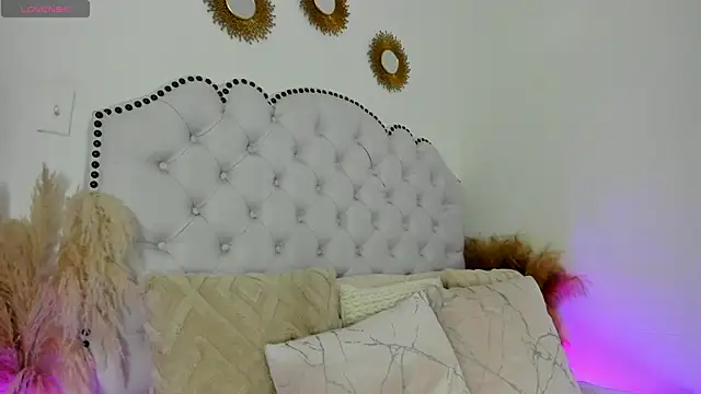 Ashleyjenner  online show from January 2025 12:48:02 AM