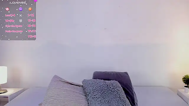 isa molly online show from February 2025 09:09:01 PM