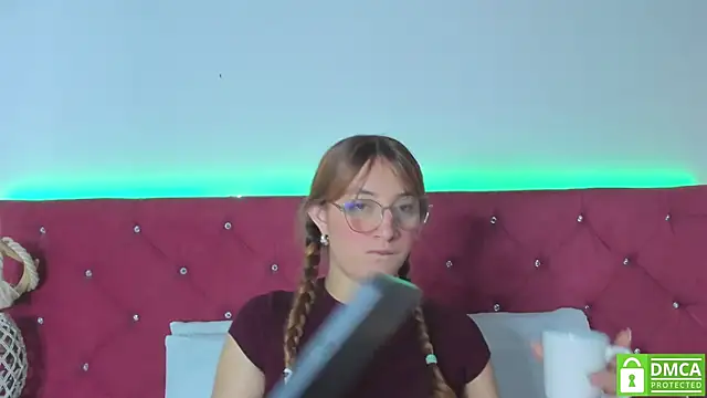 Ruth harvey  online show from December 2024 01:03:01 PM