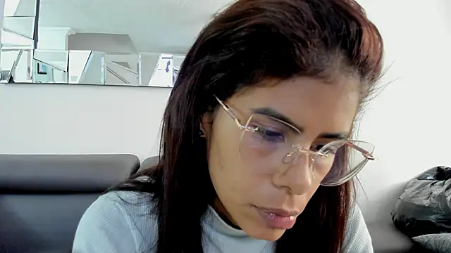 Snapshot of karlina_charlotte1 chatting on February 2025 02:06:02 PM karlina charlotte1 online show from February 2025 02:06:02 PM
