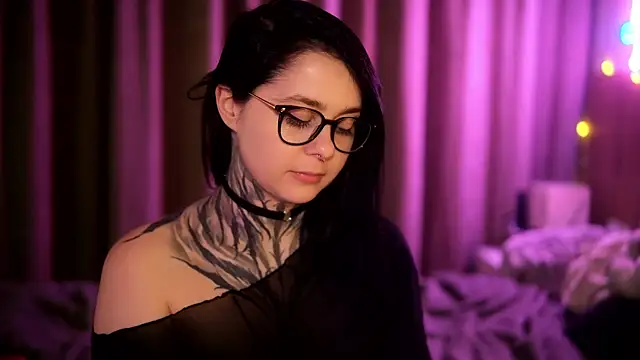 Snapshot of AcidPie chatting on January 2025 01:06:01 AM AcidPie online show from January 2025 01:06:01 AM