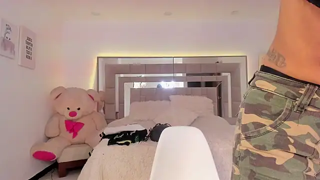 Snapshot of Nicolle_foxy chatting on December 2024 03:06:01 PM Nicolle foxy online show from December 2024 03:06:01 PM