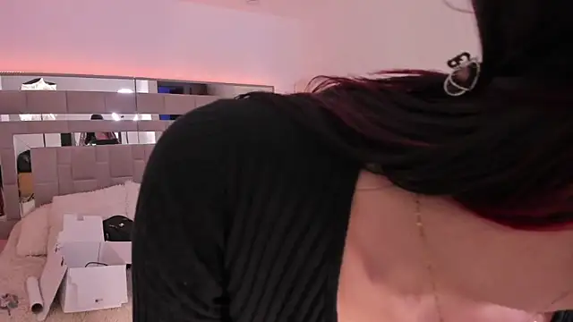 Snapshot of Nicolle_foxy chatting on February 2025 07:20:02 PM Nicolle foxy online show from February 2025 07:20:02 PM