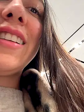 Snapshot of emiliasommer chatting on October 2025 12:50:01 PM emiliasommer online show from October 2025 12:50:01 PM