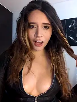 maliciaworld online show from February 2026 08:12:02 PM