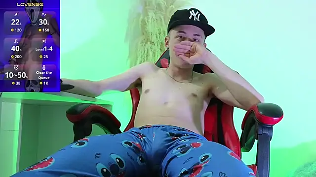 Elian Cooper online show from September 2025 01:31:02 AM