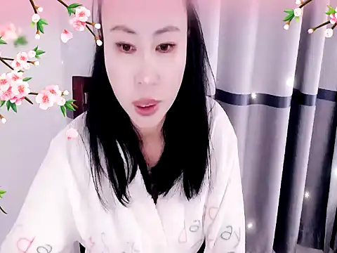 xiaoxuer online show from December 2024 05:45:01 AM