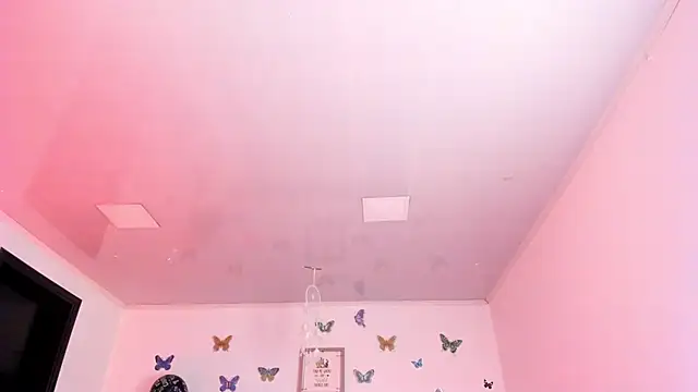 Snapshot of Aylinn_diaz chatting on February 2025 11:58:02 PM Aylinn diaz online show from February 2025 11:58:02 PM
