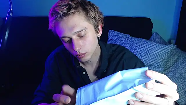 axxxturel online show from December 2024 12:09:02 AM