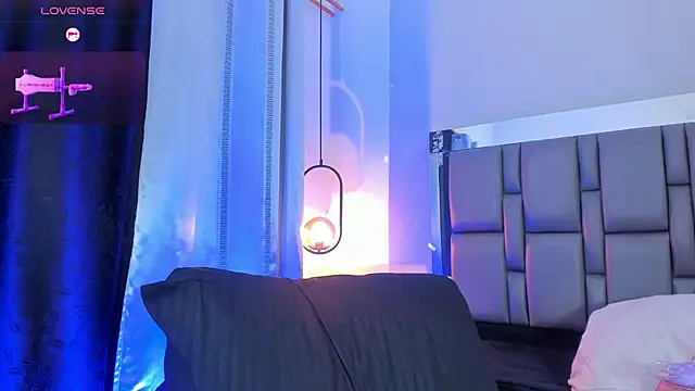 Emily Gil1 online show from February 2026 04:25:01 PM