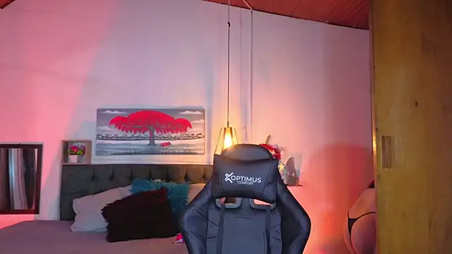 Dulce charlottee online show from April 2026 07:38:02 PM