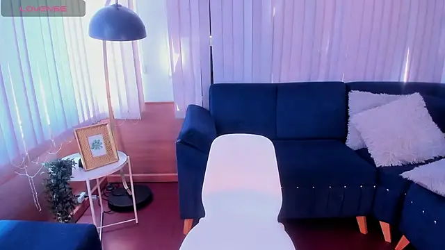 cami cruzz online show from February 2025 08:26:02 PM