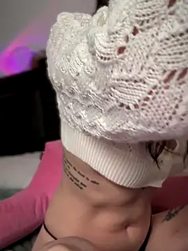 BrattyBae xo online show from November 2025 07:40:03 PM