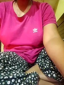 Im Cute online show from January 2025 08:07:02 PM