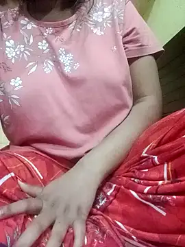 Im Cute online show from February 2025 07:28:02 PM