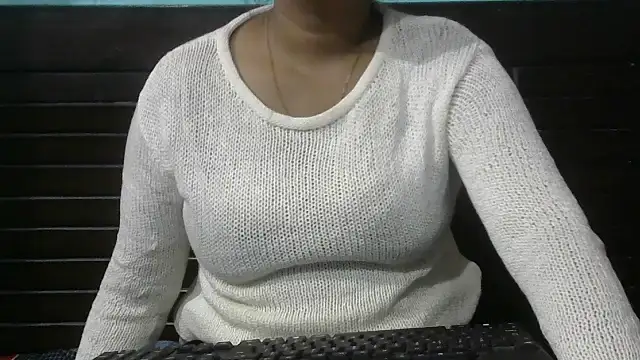 Im Cute online show from November 2025 06:51:01 PM