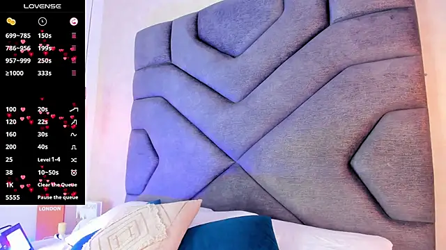 Snapshot of AilishBenson chatting on October 2025 07:24:02 PM AilishBenson online show from October 2025 07:24:02 PM