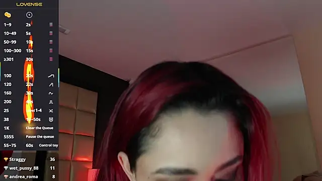 Snapshot of EvaaFoxxy1 chatting on February 2025 06:32:02 PM EvaaFoxxy1 online show from February 2025 06:32:02 PM