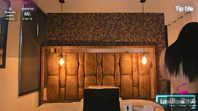 Anhell7 x online show from December 2025 08:38:01 PM