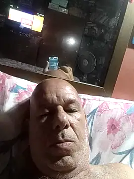 FabiQuilmes online show from March 2025 11:22:01 PM