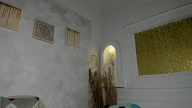 Tahira 21  online show from October 2025 07:33:01 PM