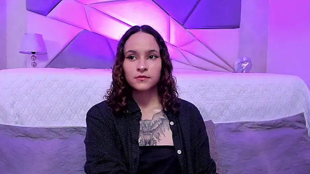 Snapshot of AnnyThompson_ chatting on December 2024 09:09:02 PM AnnyThompson online show from December 2024 09:09:02 PM