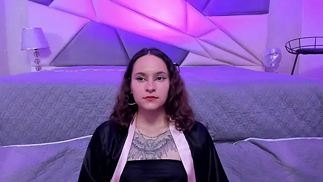 Snapshot of AnnyThompson_ chatting on January 2025 02:03:02 AM AnnyThompson online show from January 2025 02:03:02 AM