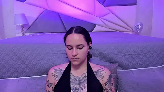 Snapshot of AnnyThompson_ chatting on January 2025 12:09:01 AM AnnyThompson online show from January 2025 12:09:01 AM