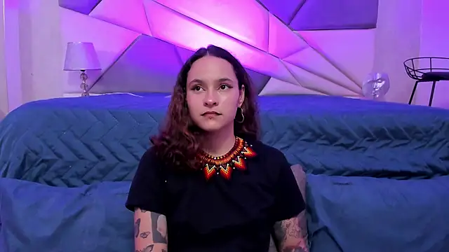 Snapshot of AnnyThompson_ chatting on January 2025 08:40:02 PM AnnyThompson online show from January 2025 08:40:02 PM