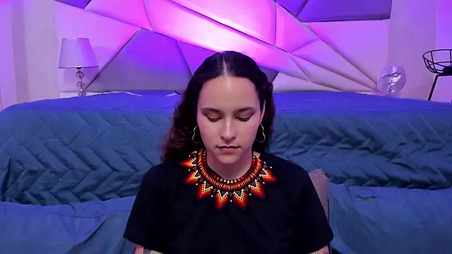 Snapshot of AnnyThompson_ chatting on January 2025 11:44:02 PM AnnyThompson online show from January 2025 11:44:02 PM