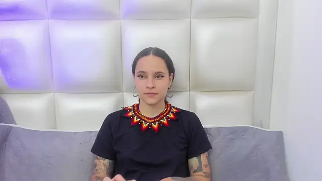 Snapshot of AnnyThompson_ chatting on January 2025 04:33:02 AM AnnyThompson online show from January 2025 04:33:02 AM