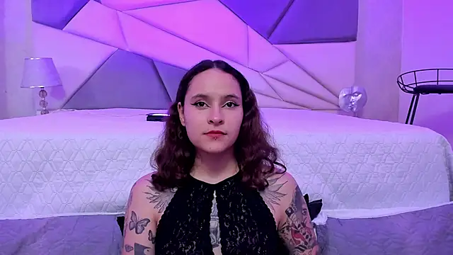 Snapshot of AnnyThompson_ chatting on January 2025 11:23:01 PM AnnyThompson online show from January 2025 11:23:01 PM