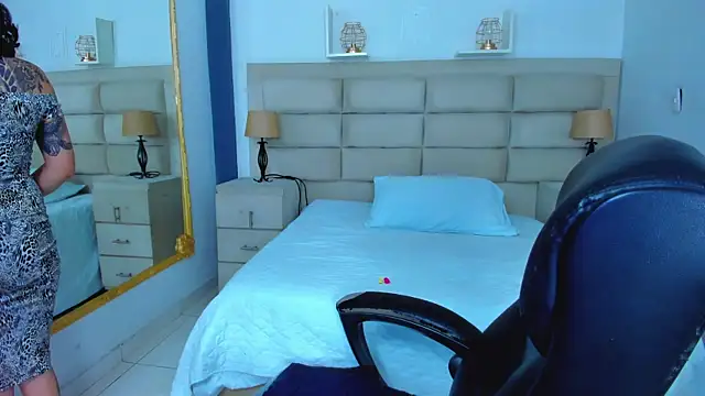 Snapshot of AnnyThompson_ chatting on September 2025 09:05:01 PM AnnyThompson online show from September 2025 09:05:01 PM