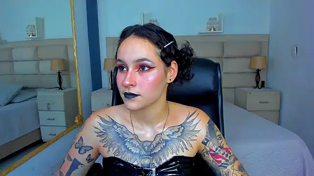 Snapshot of AnnyThompson_ chatting on September 2025 08:45:01 PM AnnyThompson online show from September 2025 08:45:01 PM