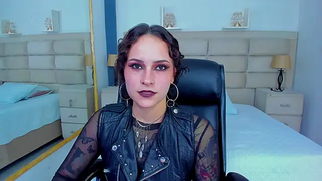 Snapshot of AnnyThompson_ chatting on October 2025 09:03:02 PM AnnyThompson online show from October 2025 09:03:02 PM