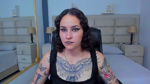 Snapshot of AnnyThompson_ chatting on October 2025 08:42:02 PM AnnyThompson online show from October 2025 08:42:02 PM