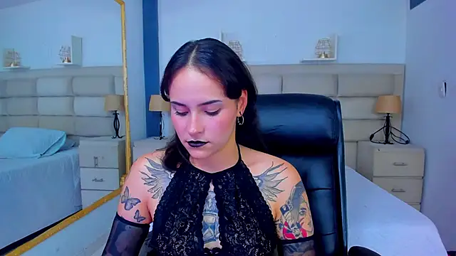 Snapshot of AnnyThompson_ chatting on October 2025 09:25:02 PM AnnyThompson online show from October 2025 09:25:02 PM