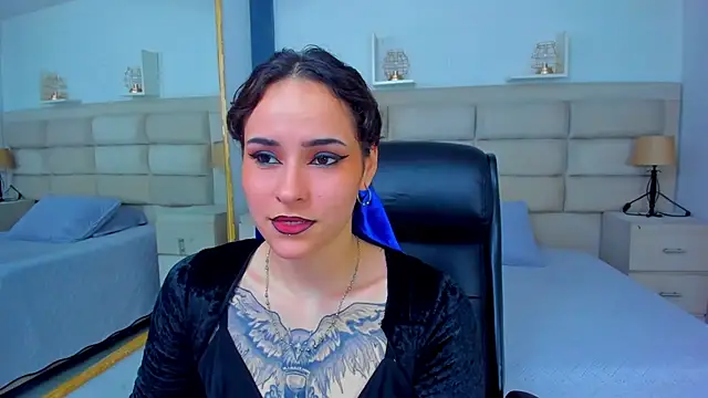 Snapshot of AnnyThompson_ chatting on October 2025 09:22:01 PM AnnyThompson online show from October 2025 09:22:01 PM