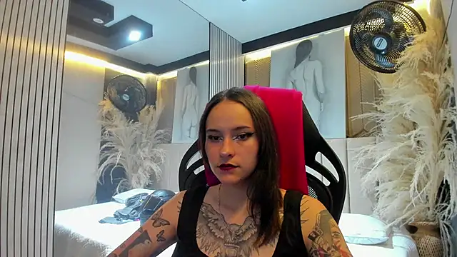 AnnyThompson  online show from March 2026 10:22:01 PM