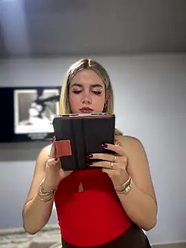 Jules Anderson online show from October 2025 02:12:02 AM