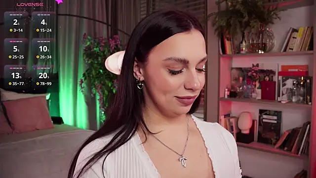 LunaNight online show from January 2025 11:17:01 PM