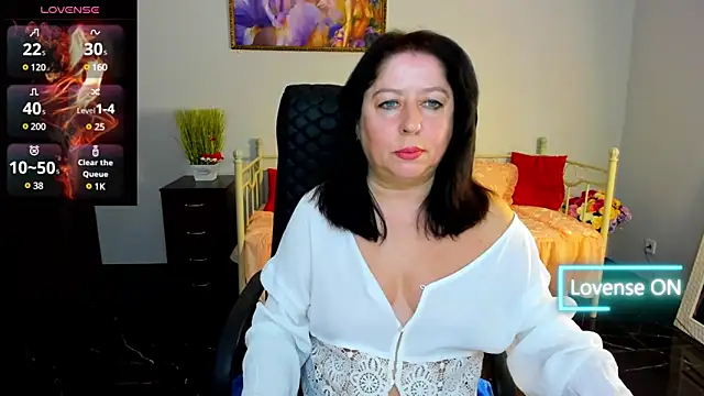Snapshot of Julia_Dean chatting on March 2025 12:53:02 PM Julia Dean online show from March 2025 12:53:02 PM