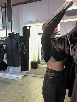 BabeRainbow online show from February 2025 01:32:01 PM