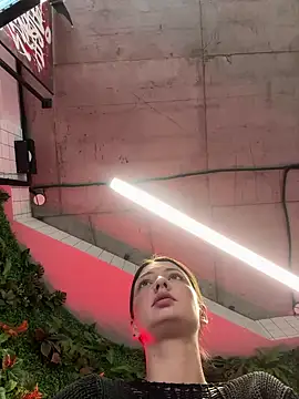 BabeRainbow online show from February 2025 09:00:02 AM