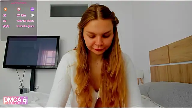 Molly sweetie online show from April 2026 06:13:01 AM