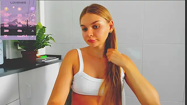 Molly sweetie online show from July 2026 01:50:01 PM