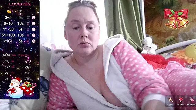 Snapshot of pussykroshka chatting on December 2024 10:08:02 AM pussykroshka online show from December 2024 10:08:02 AM