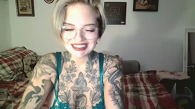Snapshot of Rubyrichhxo chatting on December 2024 08:47:02 PM Rubyrichhxo online show from December 2024 08:47:02 PM