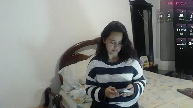 MagicStephany  online show from February 2025 01:41:01 PM